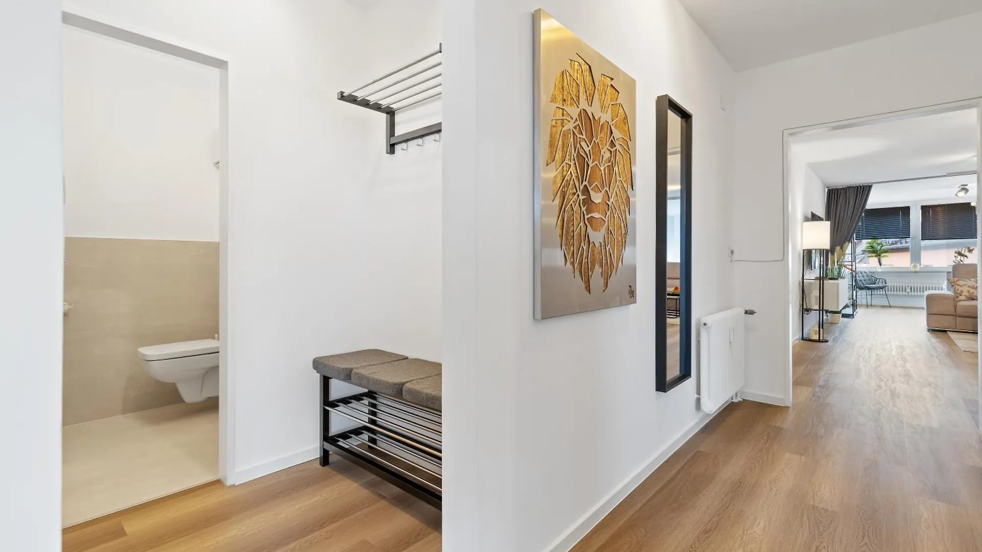 Primero Relax-Home, Zentral, 92Qm, Balkon Tiefgarage, 7P Augsburg