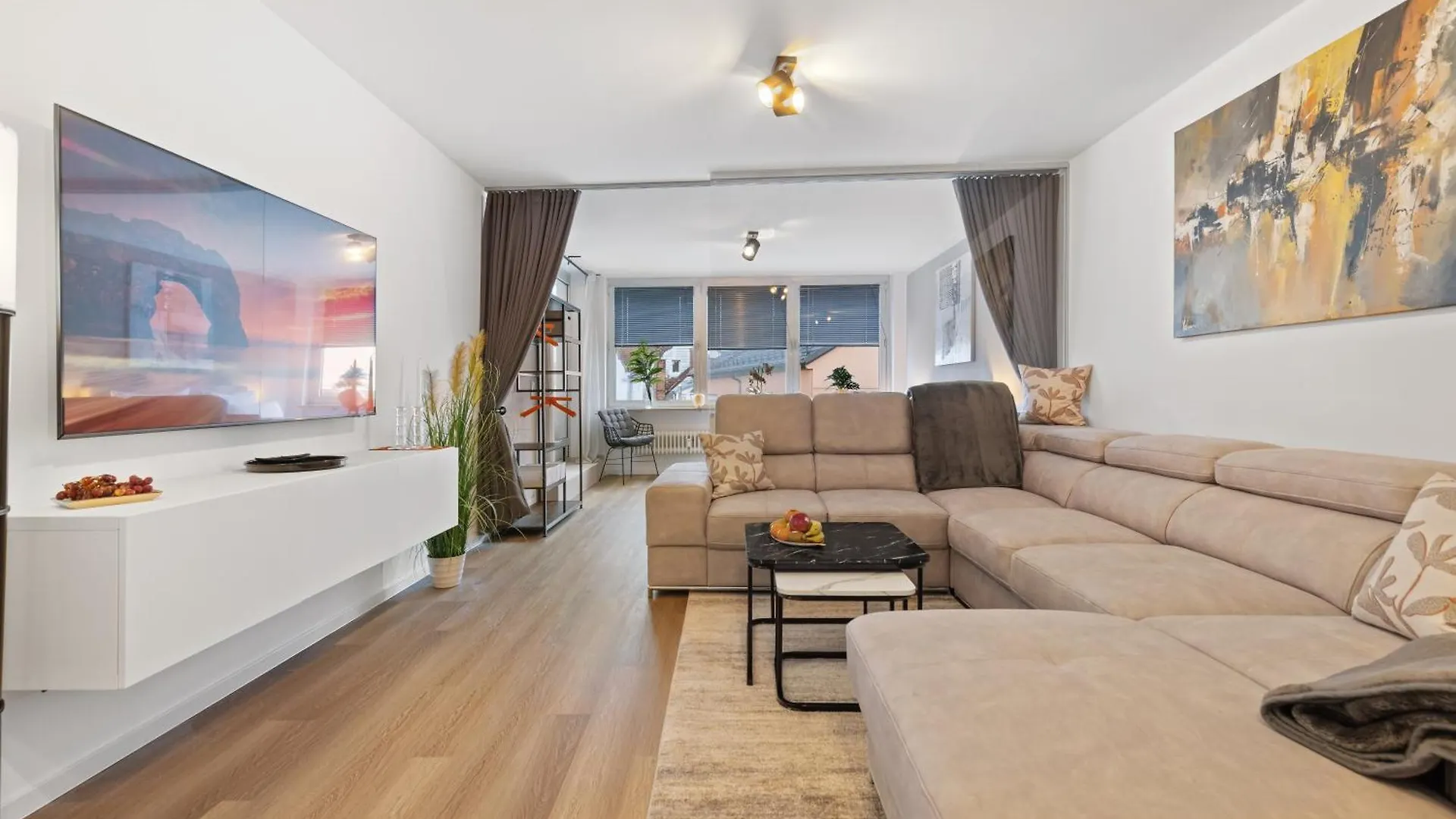 Primero Relax-Home, Zentral, 92Qm, Balkon Tiefgarage, 7P Augsburg